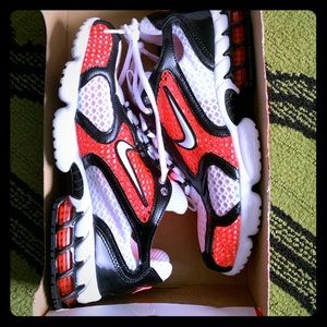 BRAND NEW Nike Air Zoom Spiridon Cage 2